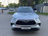 Toyota Highlander 2022 года за 18 500 000 тг. в Алматы – фото 2