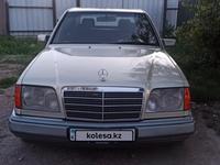 Mercedes-Benz E 220 1994 года за 2 000 000 тг. в Шу