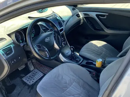 Hyundai Elantra 2015 года за 4 200 000 тг. в Атырау – фото 11