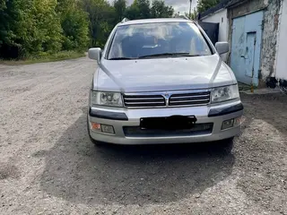 Mitsubishi Space Wagon