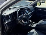 Toyota Highlander 2018 года за 18 000 000 тг. в Шымкент – фото 3