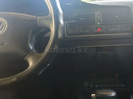 Volkswagen Golf 2002 года за 2 500 000 тг. в Шымкент – фото 6