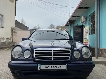 Mercedes-Benz E 240 1997 года за 2 700 000 тг. в Тараз