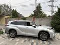 Toyota Highlander 2021 года за 22 500 000 тг. в Алматы – фото 13