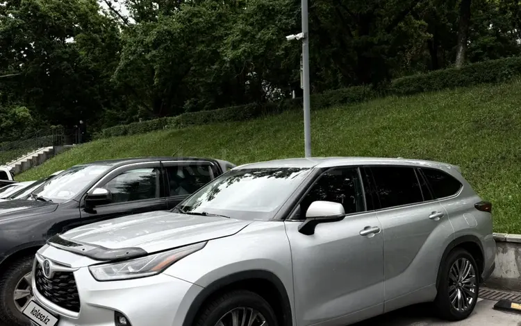 Toyota Highlander 2021 года за 22 500 000 тг. в Алматы