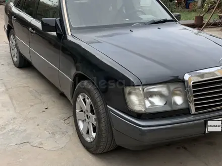 Mercedes-Benz E 230 1991 года за 1 300 000 тг. в Шымкент – фото 2