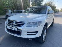 Volkswagen Touareg 2008 годаfor5 900 000 тг. в Шымкент