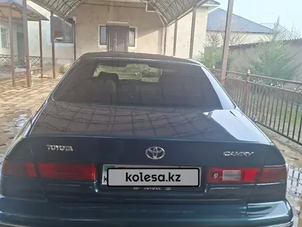 Toyota Camry 1997 года за 3 300 000 тг. в Шымкент – фото 2