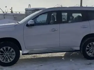 Mitsubishi Montero Sport, 2020