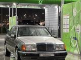 Mercedes-Benz E 300 1989 года за 1 200 000 тг. в Алматы