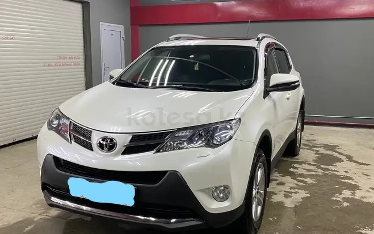 Toyota RAV4 2013 года за 14 500 000 тг. в Астана