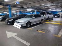 BMW 528 1999 года за 3 500 000 тг. в Алматы