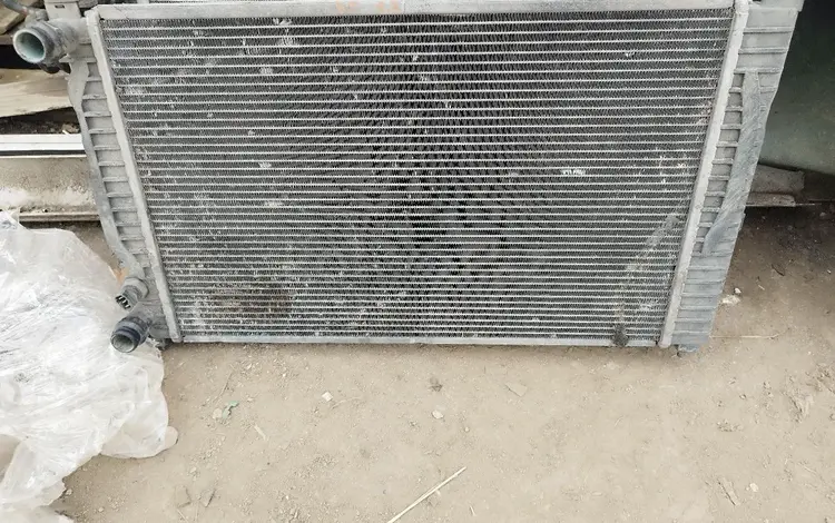 Радиаторы охлаждения на Пассат В5 за 12 341 тг. в Алматы