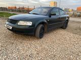 Volkswagen Passat 1998 годаfor2 500 000 тг. в Костанай – фото 2