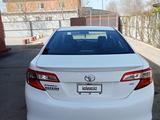 Toyota Camry 2013 года за 6 400 000 тг. в Актобе – фото 4