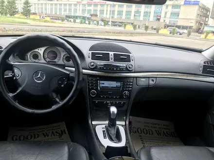 Mercedes-Benz E 320 2003 года за 7 800 000 тг. в Актобе – фото 3