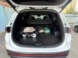 Hyundai Santa Fe 2022 года за 20 000 000 тг. в Усть-Каменогорск – фото 3