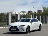 Lexus ES 250 2022 года за 19 300 000 тг. в Астана