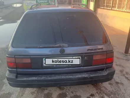 Volkswagen Passat 1993 года за 1 900 000 тг. в Шымкент – фото 6