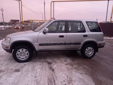 Honda CR-V 1999 года за 4 800 000 тг. в Алматы – фото 17