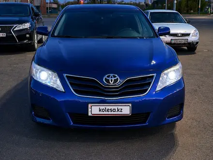 Toyota Camry 2010 года за 4 900 000 тг. в Актобе – фото 2