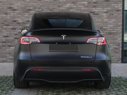 Tesla Model Y 2023 года за 20 700 000 тг. в Алматы – фото 6