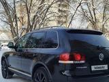 Volkswagen Touareg 2008 годаfor6 800 000 тг. в Усть-Каменогорск