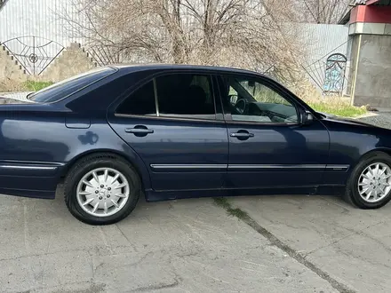 Mercedes-Benz E 280 1999 года за 3 900 000 тг. в Тараз – фото 9