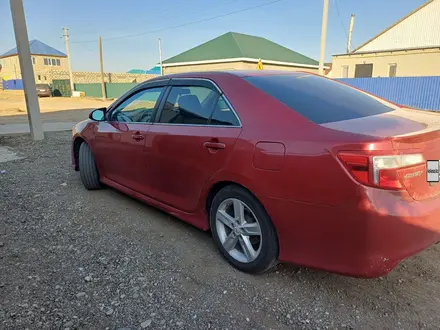 Toyota Camry 2011 года за 7 000 000 тг. в Атырау – фото 2