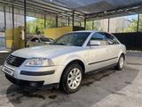 Volkswagen Passat 2003 годаfor2 600 000 тг. в Шымкент