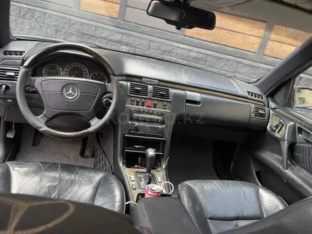 Mercedes-Benz E 280 1996 года за 2 000 000 тг. в Караганда – фото 11