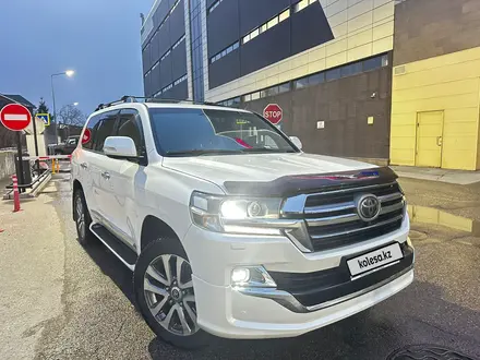 Toyota Land Cruiser 2019 года за 36 500 000 тг. в Алматы
