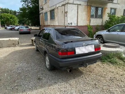 Volkswagen Vento 1992 года за 1 200 000 тг. в Атбасар – фото 2