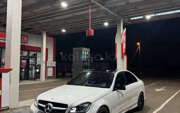 Mercedes-Benz C 200 2013 года за 7 000 000 тг. в Актау
