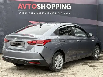 Hyundai Accent 2021 года за 7 200 000 тг. в Актобе – фото 5