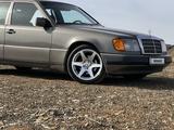 Mercedes-Benz E 230 1991 года за 1 999 999 тг. в Астана – фото 2