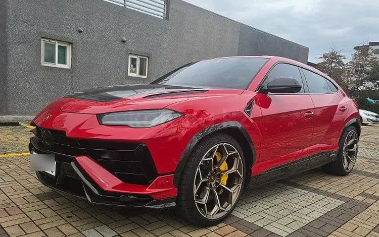 Lamborghini Urus 2023 года за 170 000 000 тг. в Алматы