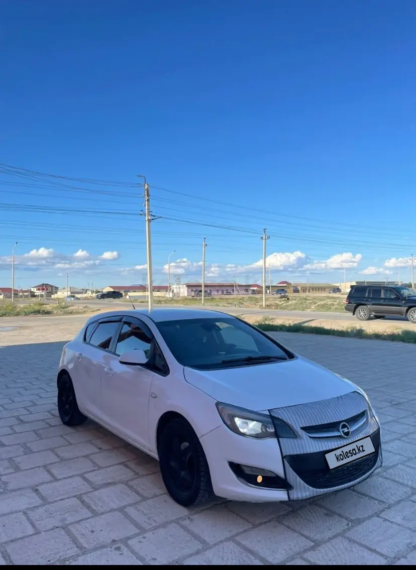 Opel Astra, 2012