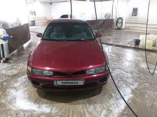 Mitsubishi Galant