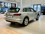 Volkswagen Touareg 2022 года за 25 090 000 тг. в Астана – фото 3