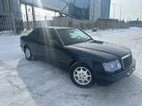 Mercedes-Benz E 200 1995 годаүшін2 100 000 тг. в Астана – фото 4