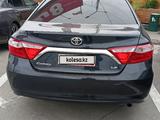 Toyota Camry 2016 года за 6 500 000 тг. в Актобе – фото 2