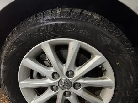 Toyota Camry 2011 года за 6 500 000 тг. в Атырау – фото 19