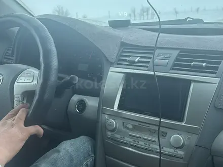 Toyota Camry 2011 года за 6 500 000 тг. в Атырау – фото 22
