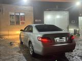 Toyota Camry 2011 года за 6 800 000 тг. в Атырау – фото 4