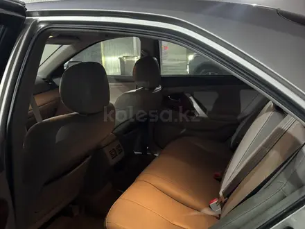 Toyota Camry 2011 года за 6 500 000 тг. в Атырау – фото 8