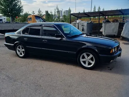 BMW 525 1992 года за 2 200 000 тг. в Астана – фото 2