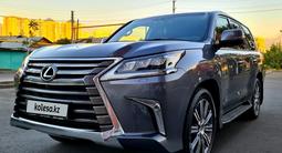 Lexus LX 570 2016 года за 37 900 000 тг. в Алматы – фото 2