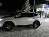 Toyota RAV4 2018 годаfor13 500 000 тг. в Кокшетау – фото 3