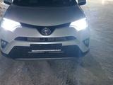 Toyota RAV4 2018 годаfor13 500 000 тг. в Кокшетау – фото 5